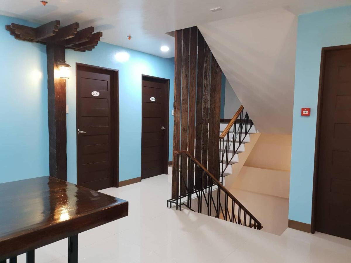 Hotel Lourdes Laoag Buitenkant foto
